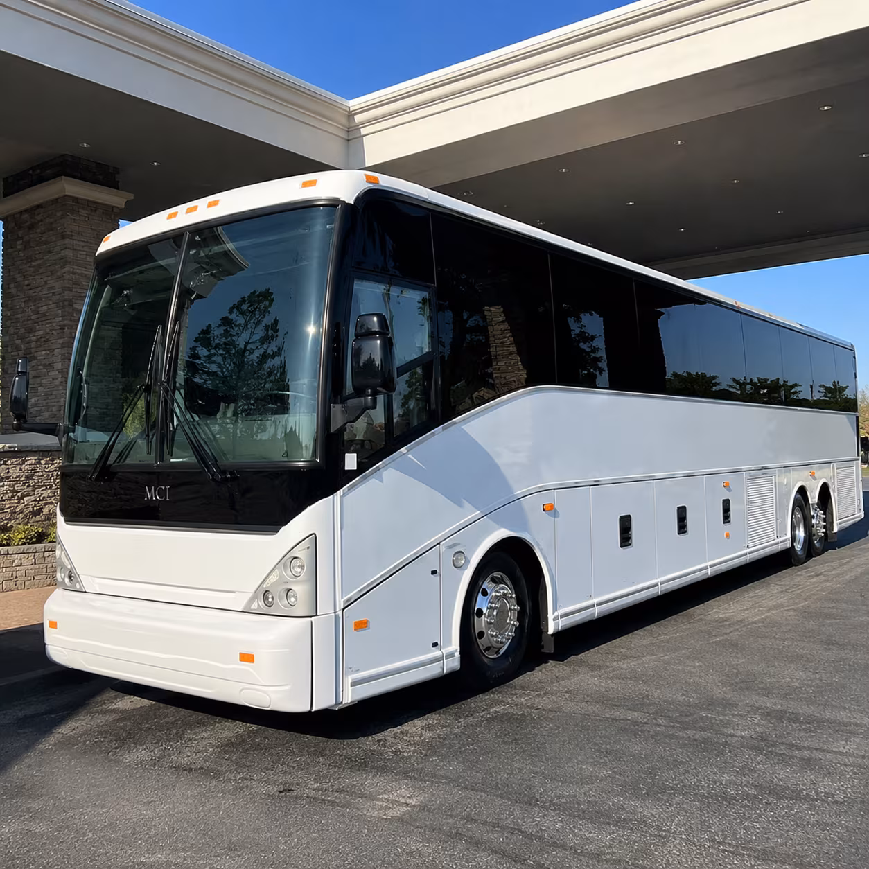 albany international airport alb bus rentals for western massachusetts groups