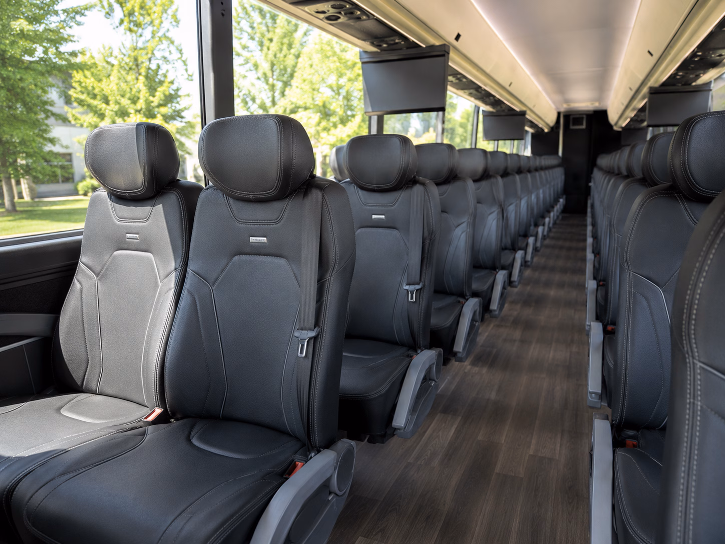 bus rentals to glendale ridge vineyard and the southampton wine trail