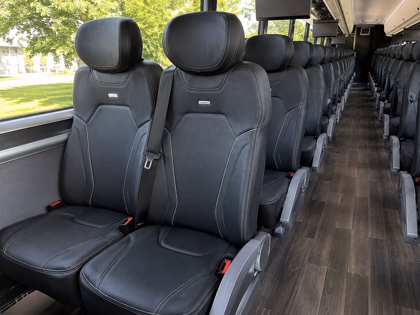 long distance corporate charter buses to boston hartford and beyond