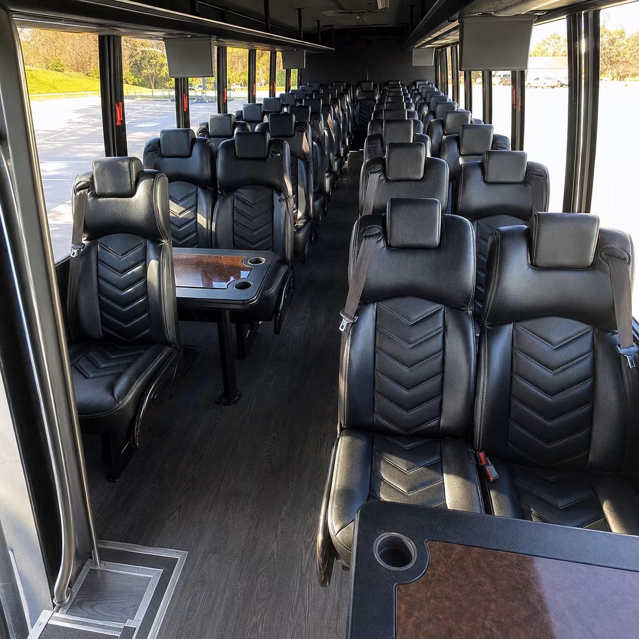 minibuses and party buses for chicopee and holyoke prom groups