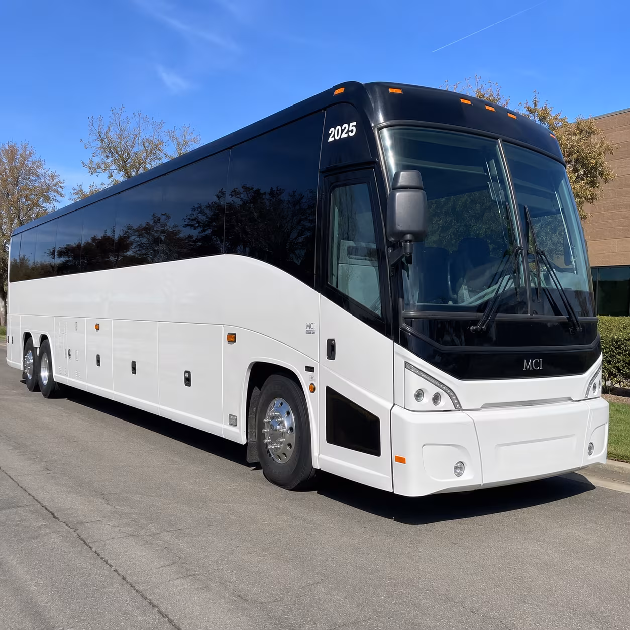 party buses for concert nights out across the pioneer valley
